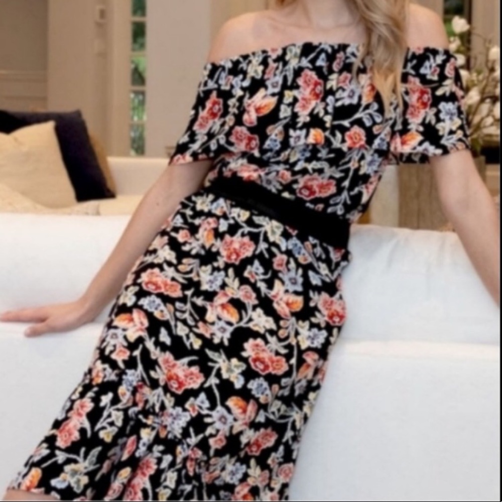 Off The Shoulder Floral Dress - Picture 2 of 4